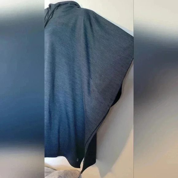 GAP Fit Hooded Oversize Poncho, navy blue, size small - Picture 3 of 13